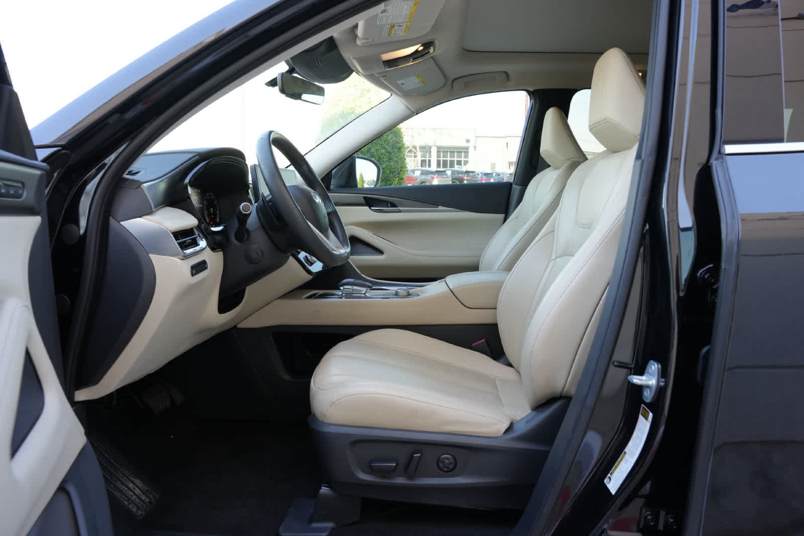 Used 2023 INFINITI QX60 Luxe w/ Cargo Package AWD/4WD image 15