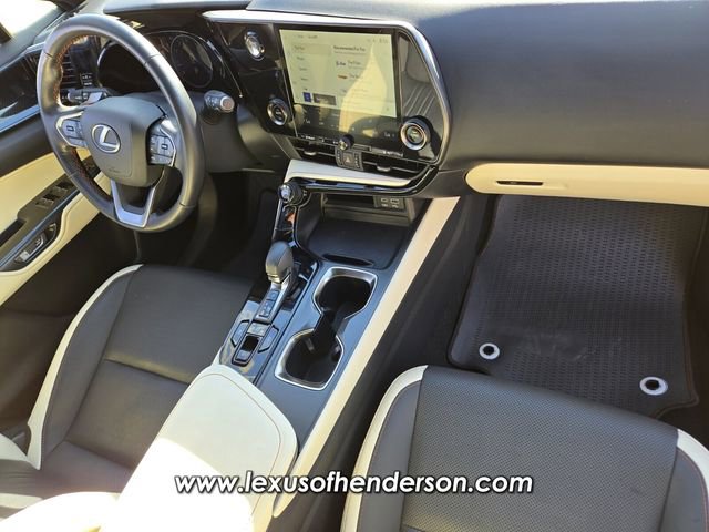 Used 2024 Lexus NX 250 FWD image 17