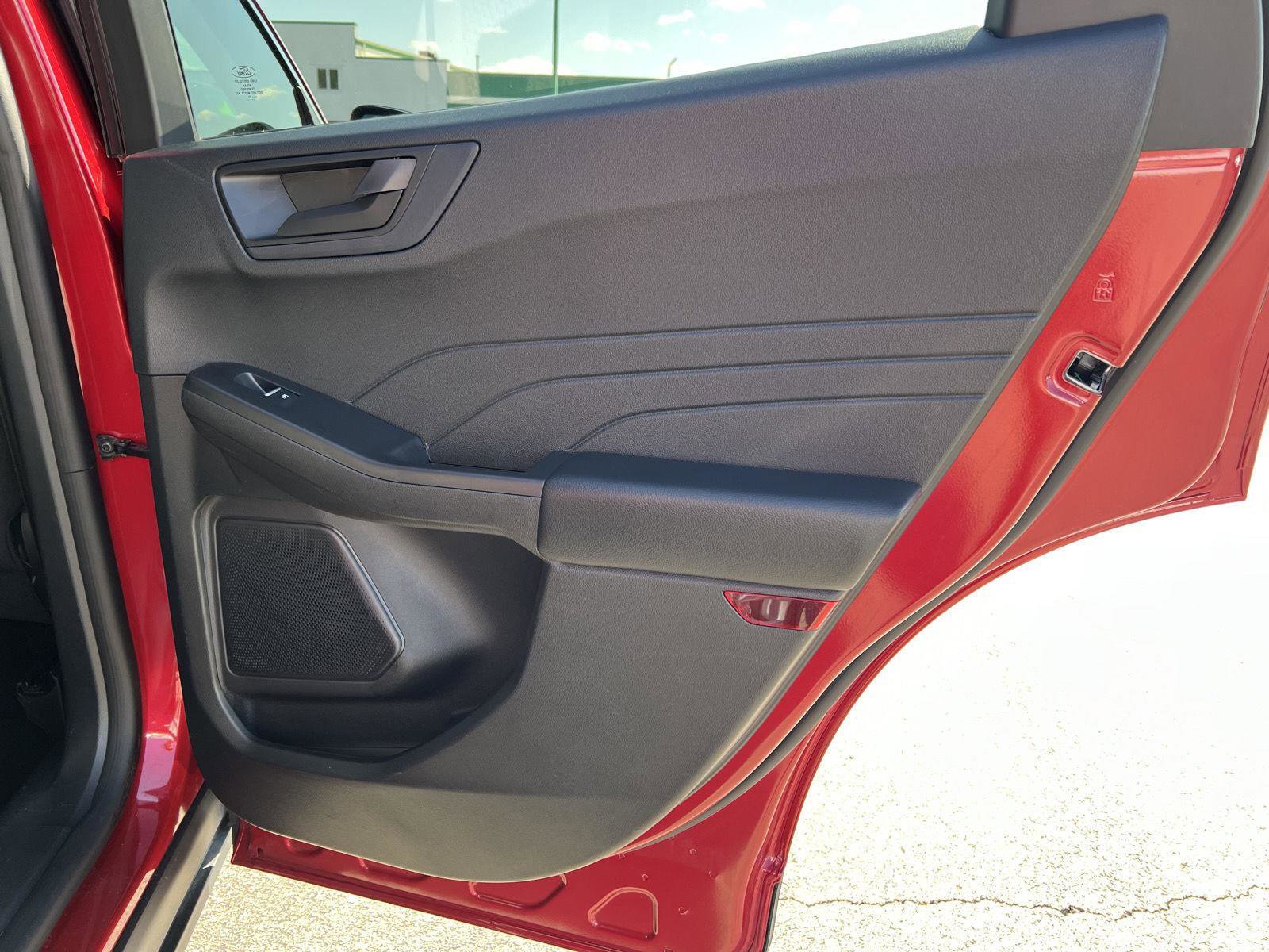 Used 2023 Ford Escape Active w/ Tech Pack #1 AWD/4WD image 16