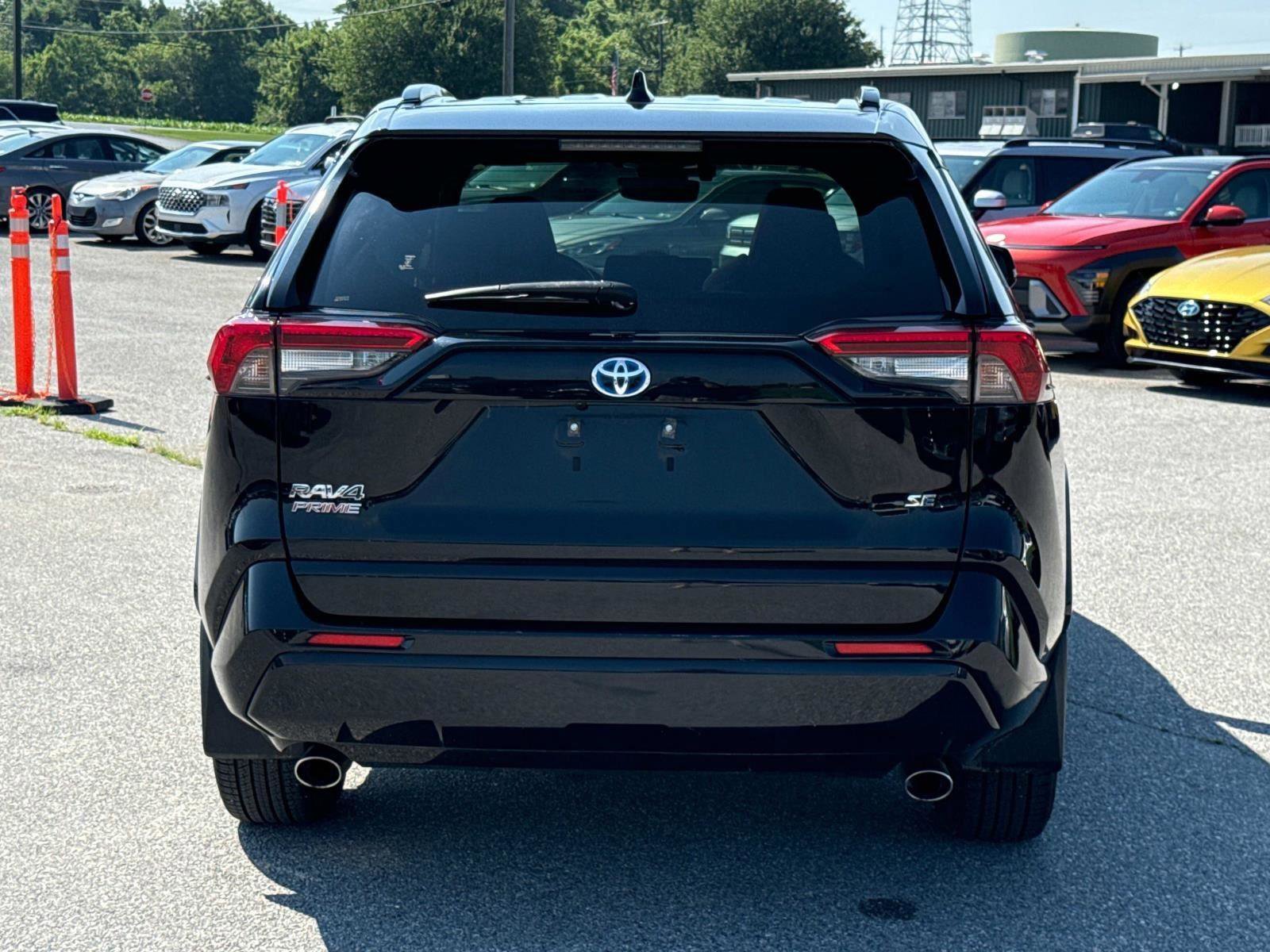 Used 2021 Toyota RAV4 SE image 25