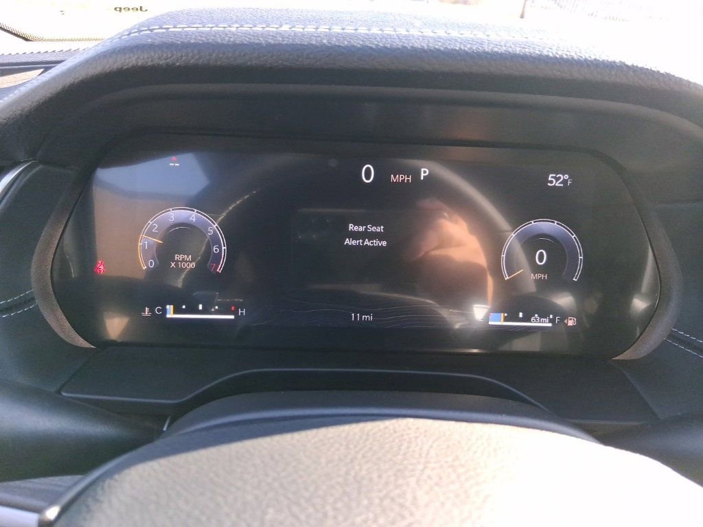 New 2025 Jeep Grand Cherokee L Limited w/ Trailer Tow Package image 26