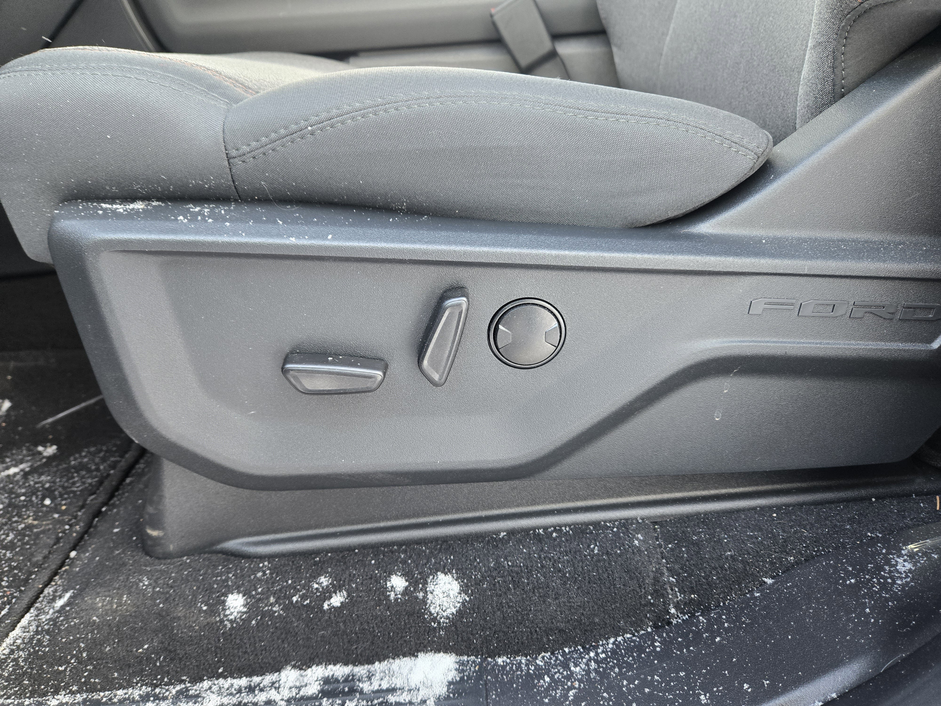 Used 2025 Ford Expedition Active image 20