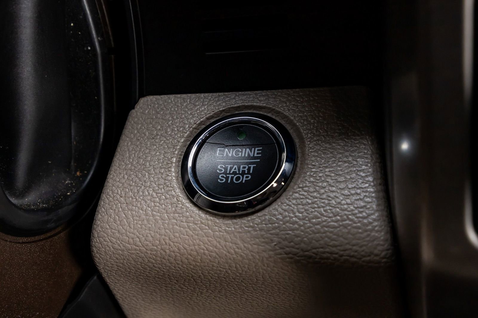 Used 2018 Ford F350 Limited AWD/4WD image 22