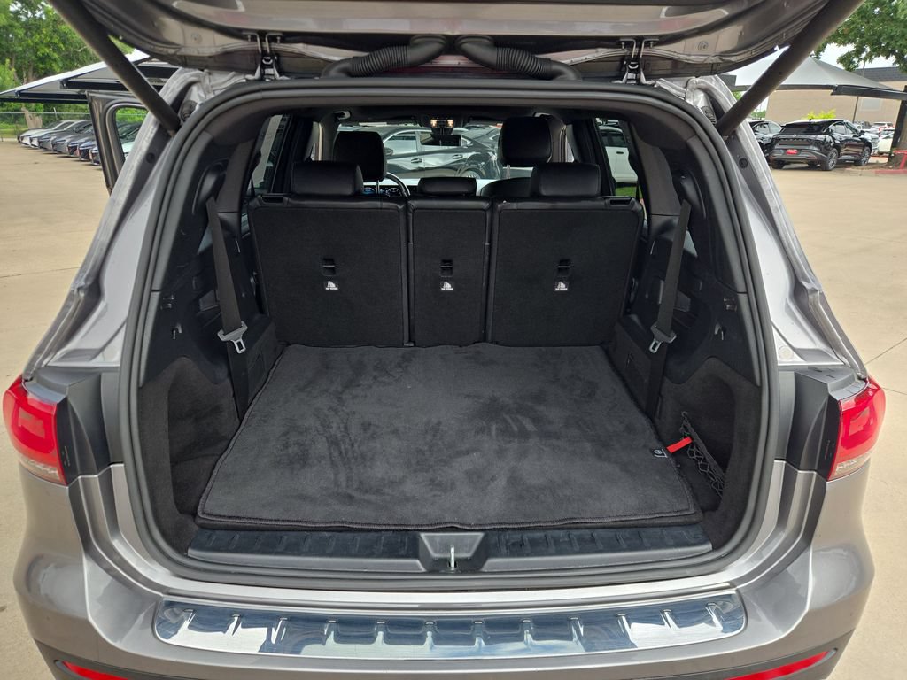 Used 2023 Mercedes-Benz GLB 250 4MATIC w/ Premium Package image 33