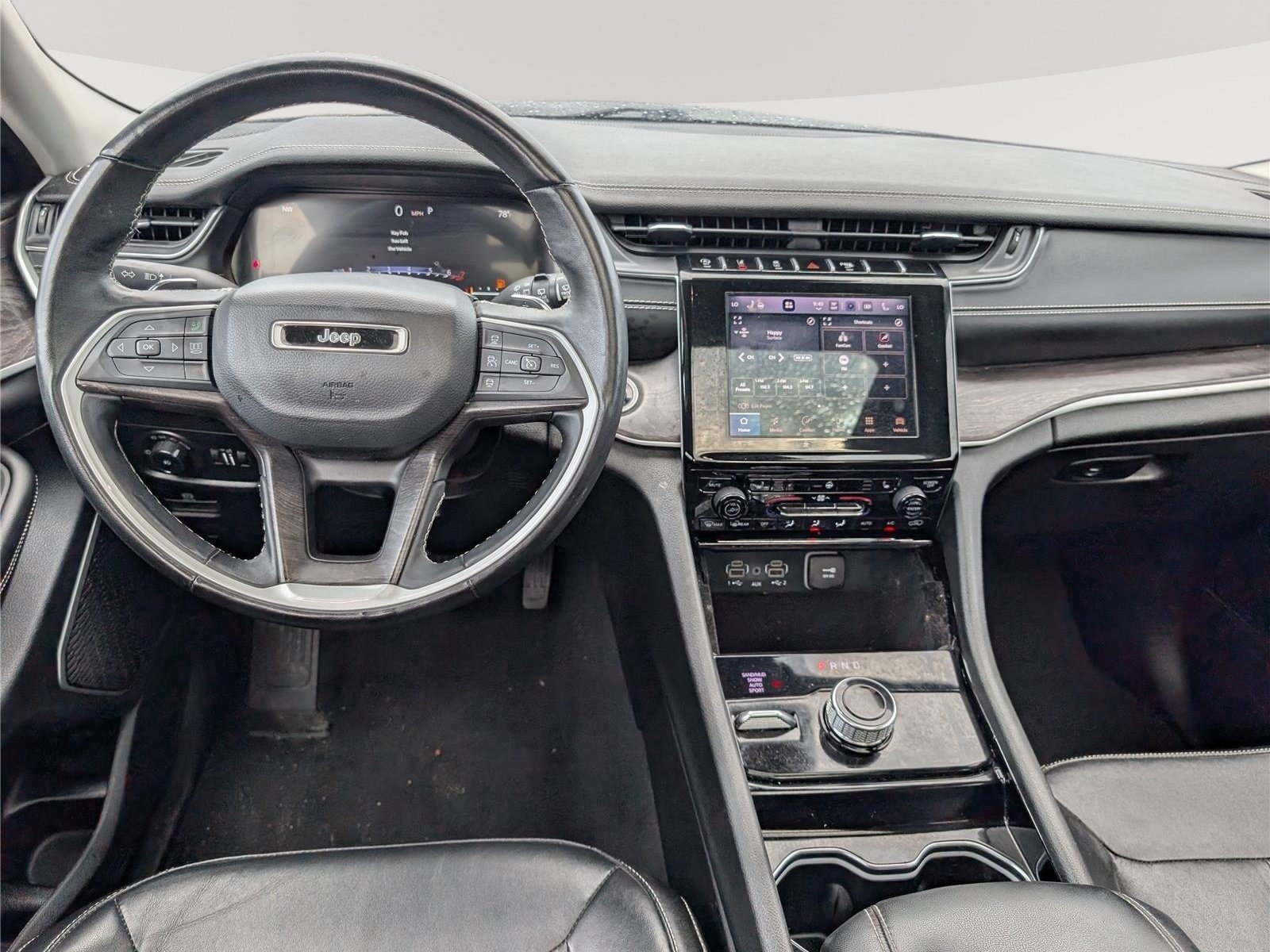 Used 2022 Jeep Grand Cherokee L Limited AWD/4WD image 19