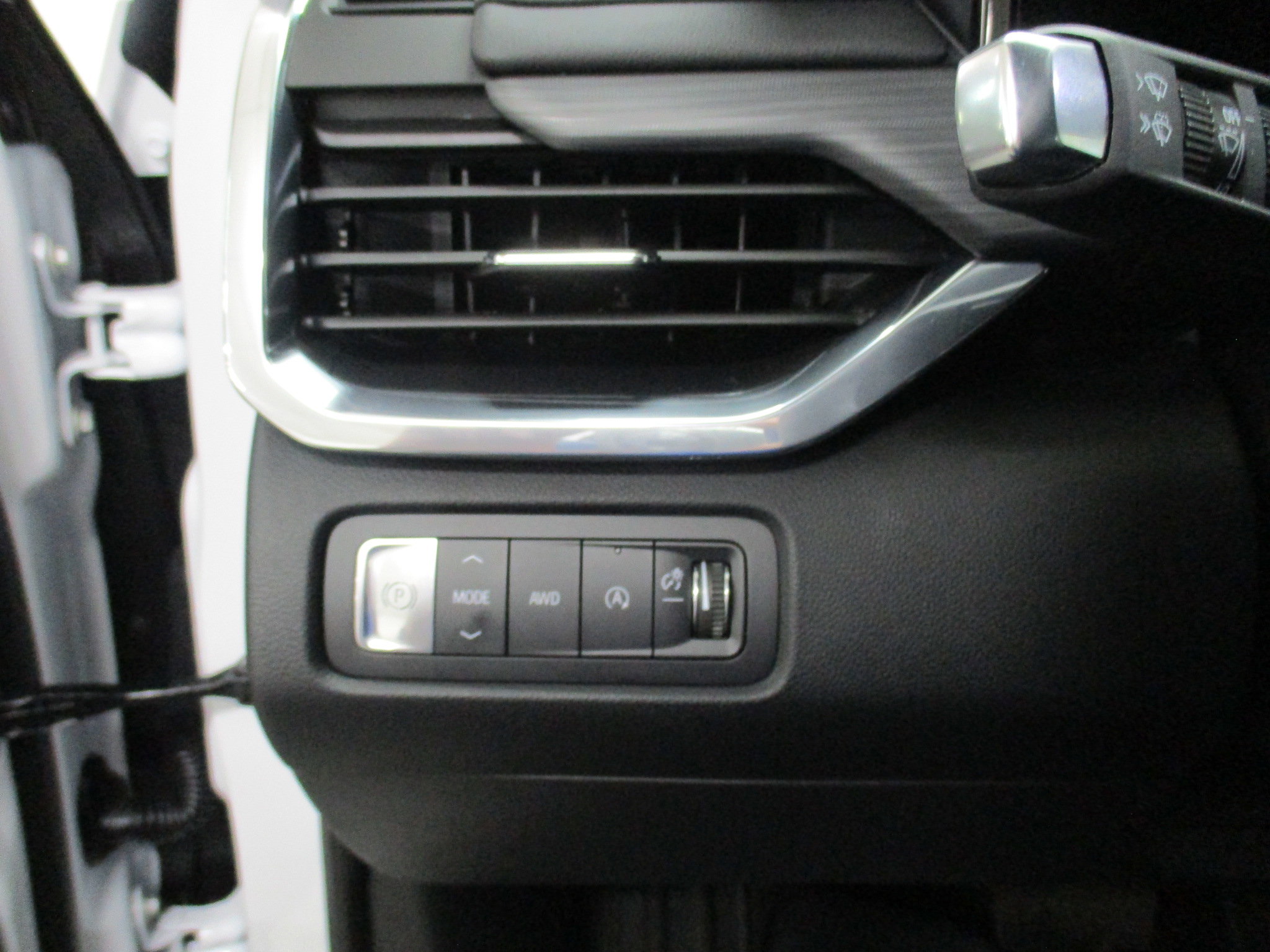 New 2026 GMC Acadia Elevation image 18