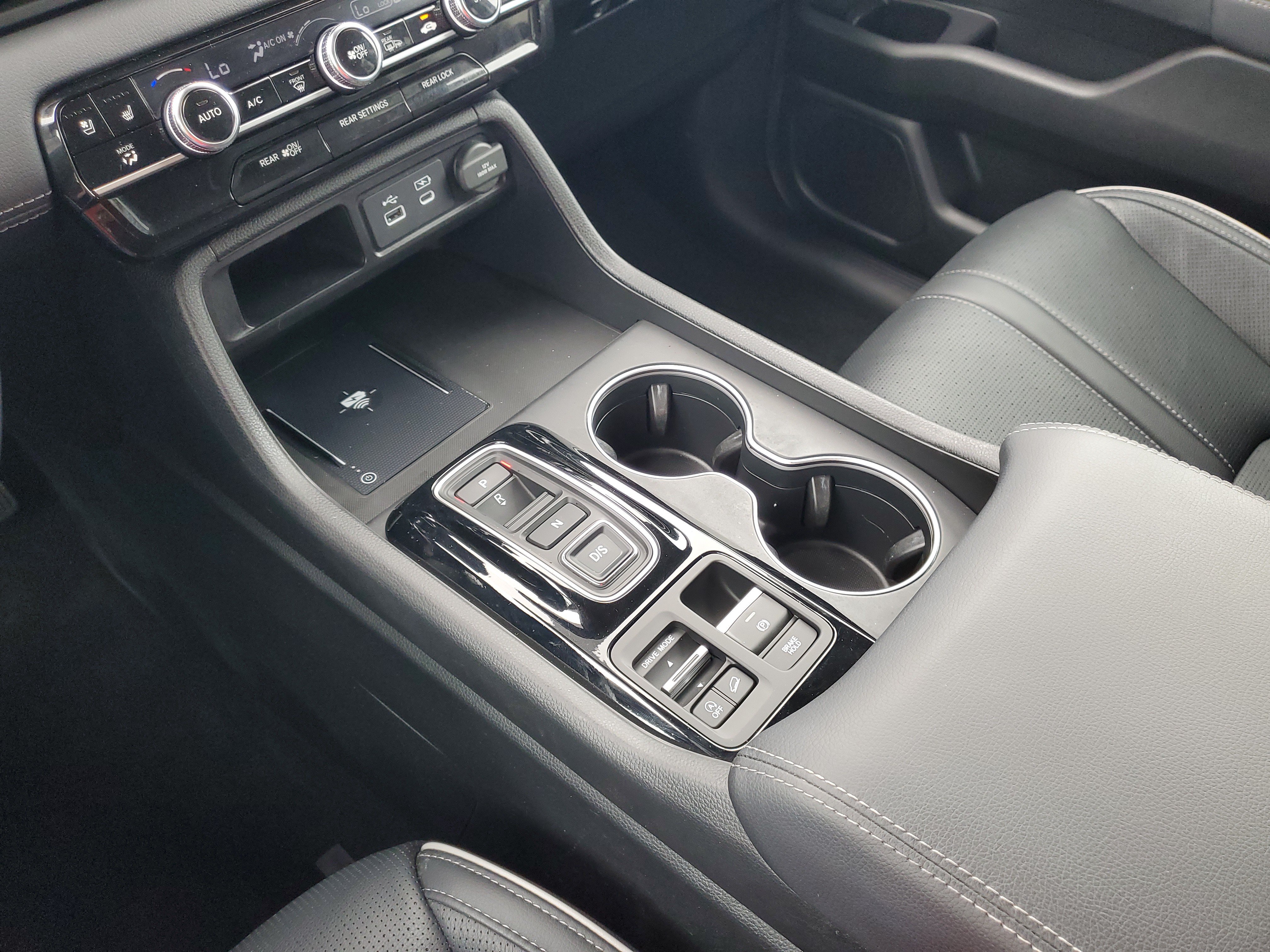 Certified 2025 Honda Pilot Elite image 34