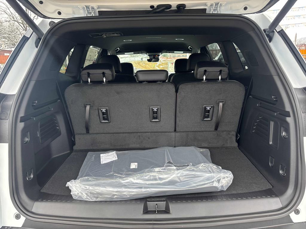 New 2026 GMC Acadia Elevation w/ Black Edition image 42