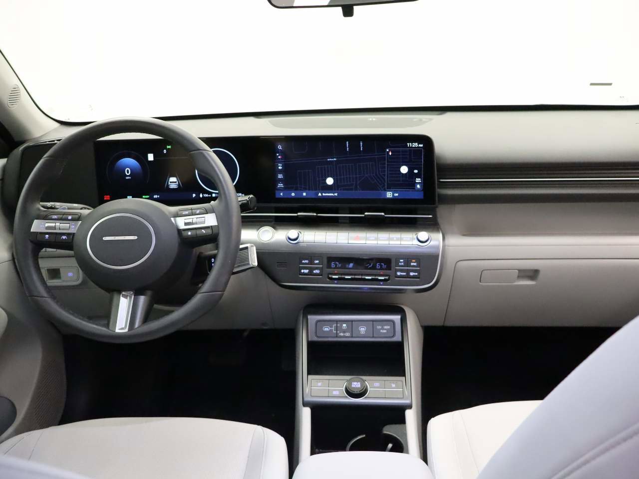 Used 2025 Hyundai Kona SEL image 13