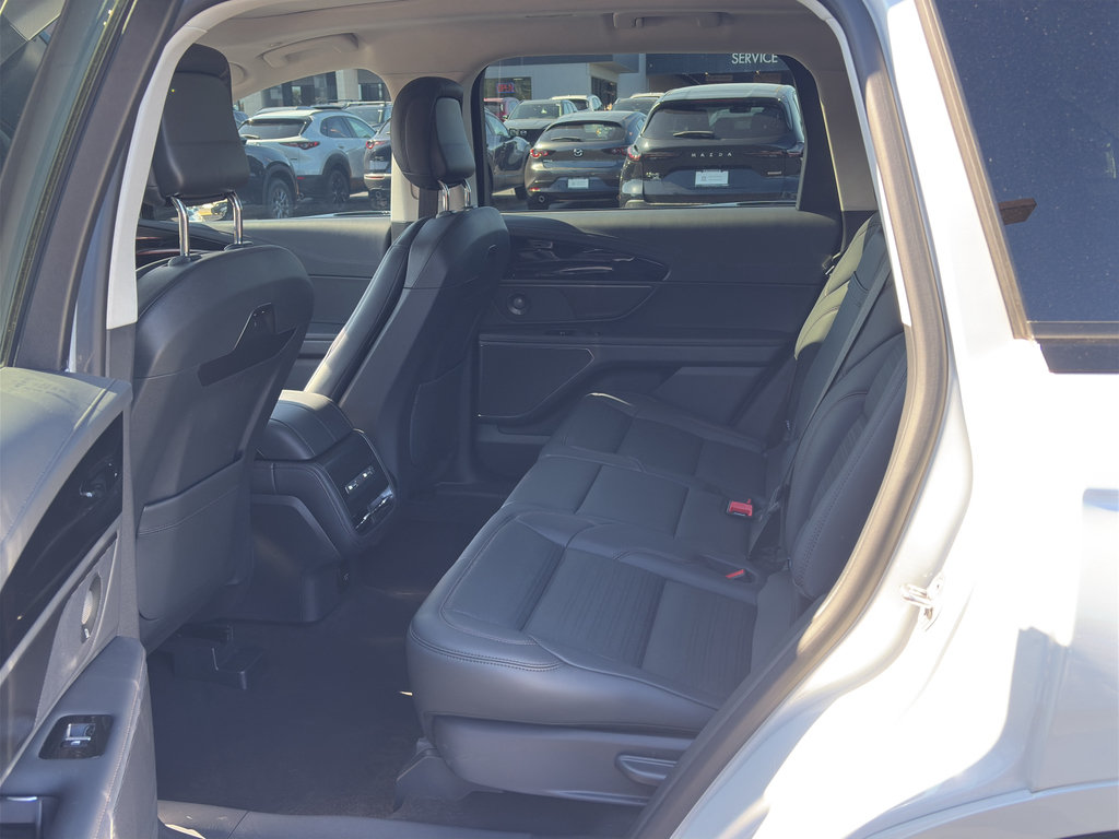 Used 2026 Lincoln Nautilus Reserve AWD/4WD image 14