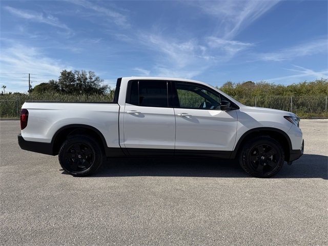 Used 2024 Honda Ridgeline Black Edition image 2