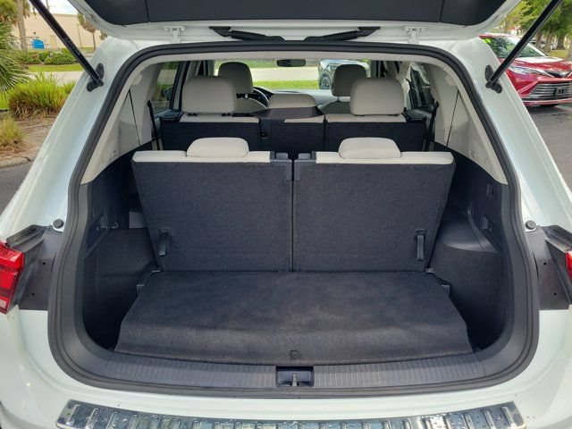 Certified 2024 Volkswagen Tiguan S FWD image 11