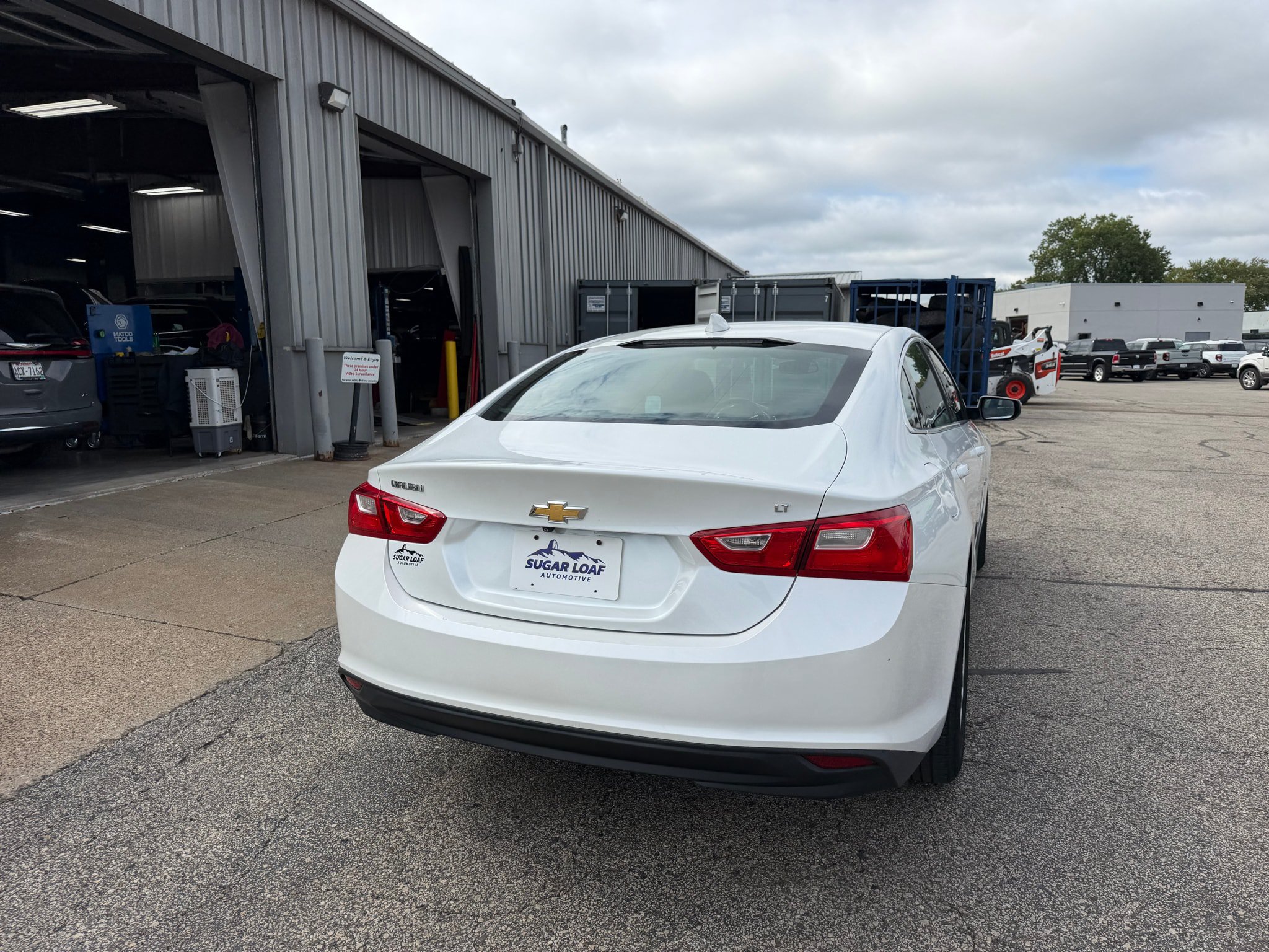 Used 2016 Chevrolet Malibu LT FWD image 5