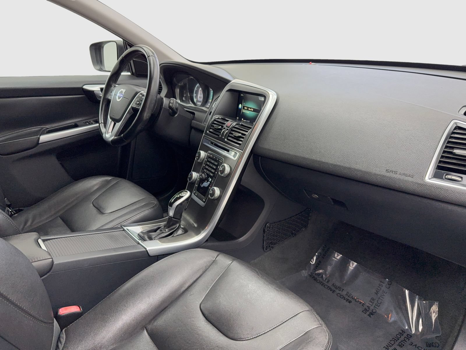 Used 2016 Volvo XC60 T6 AWD/4WD image 41