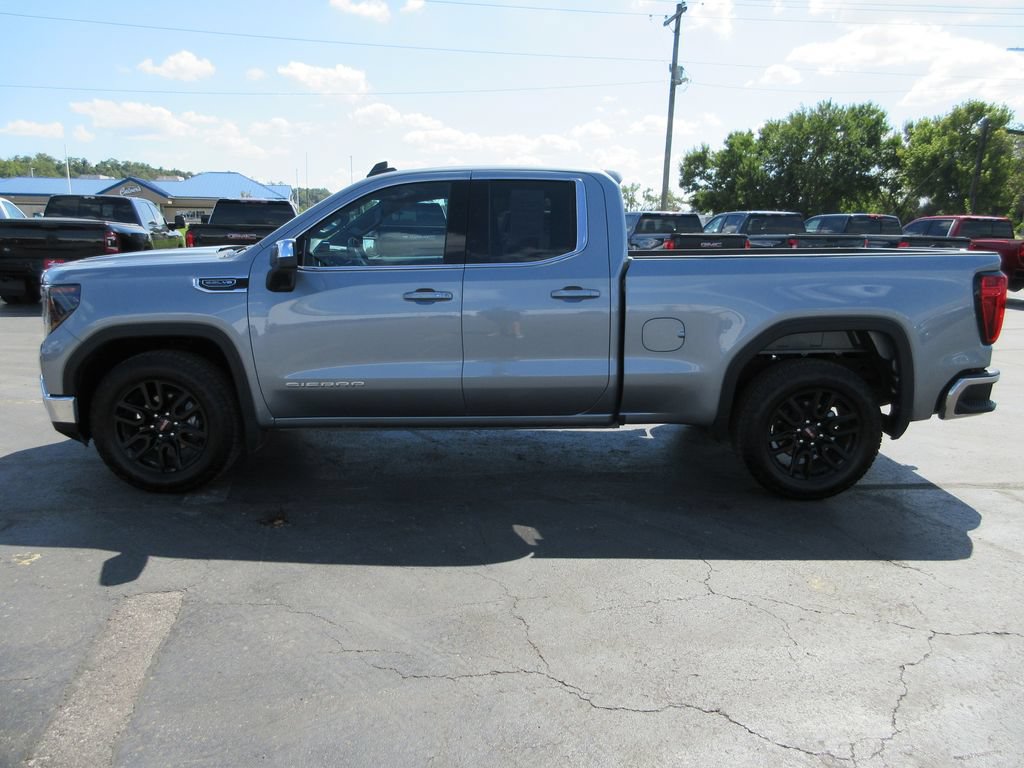 Certified 2026 GMC Sierra 1500 SLE RWD image 9