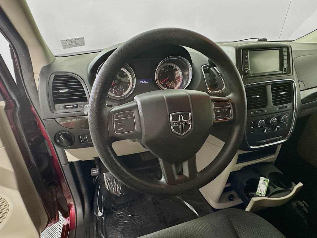 Certified 2019 Dodge Grand Caravan SE w/ UConnect Hands-Free Group FWD image 17