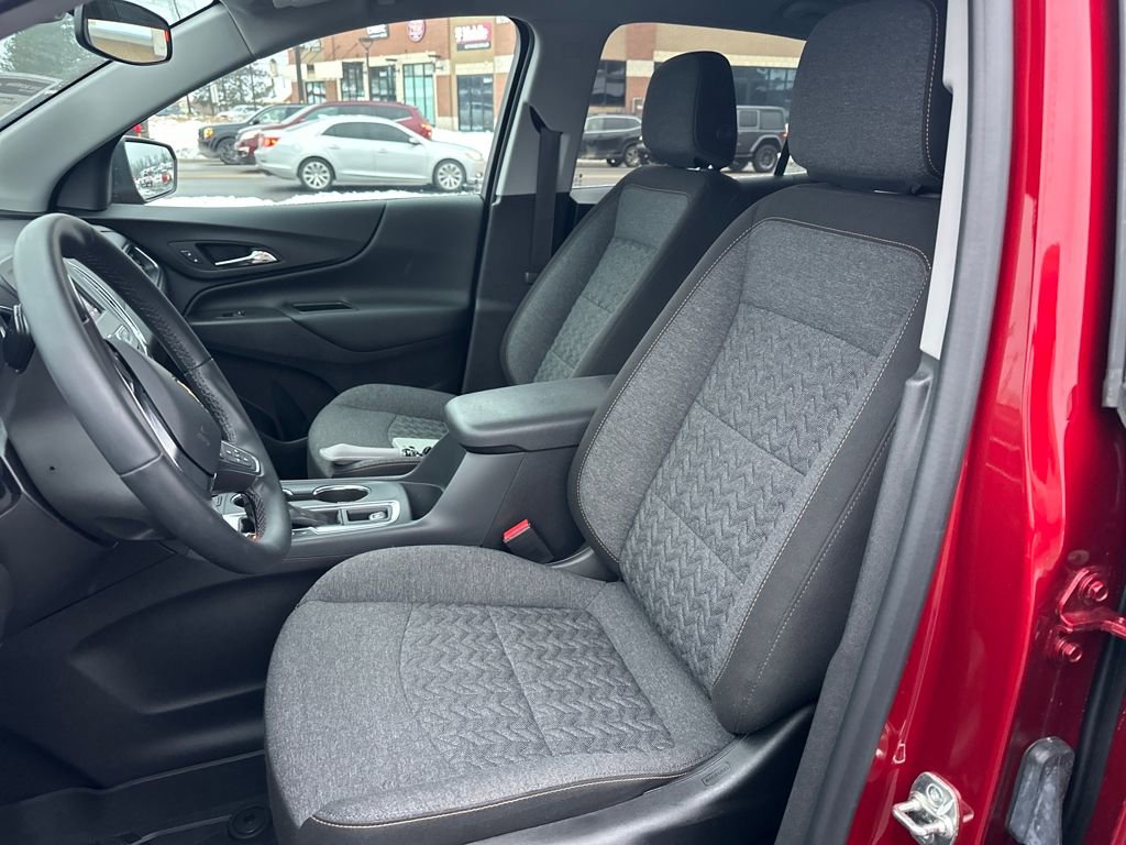 Certified 2024 Chevrolet Equinox LT w/ LPO, Floor Liner Package image 11