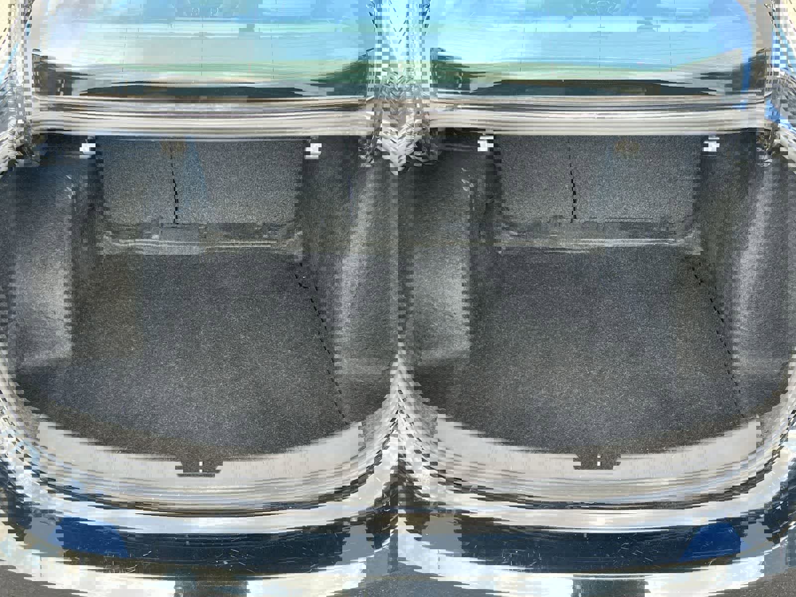 Used 2025 Chevrolet Malibu LT image 34