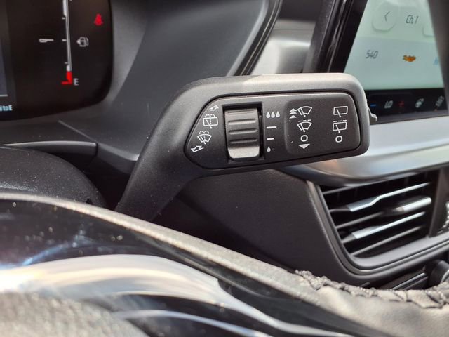 Certified 2025 Ford Escape SE w/ Class II Trailer Tow Package FWD image 13