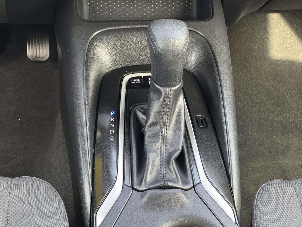 Certified 2025 Toyota Corolla LE image 6