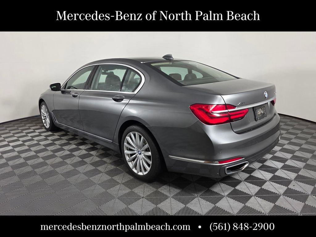 Used 2017 BMW 740i xDrive image 6
