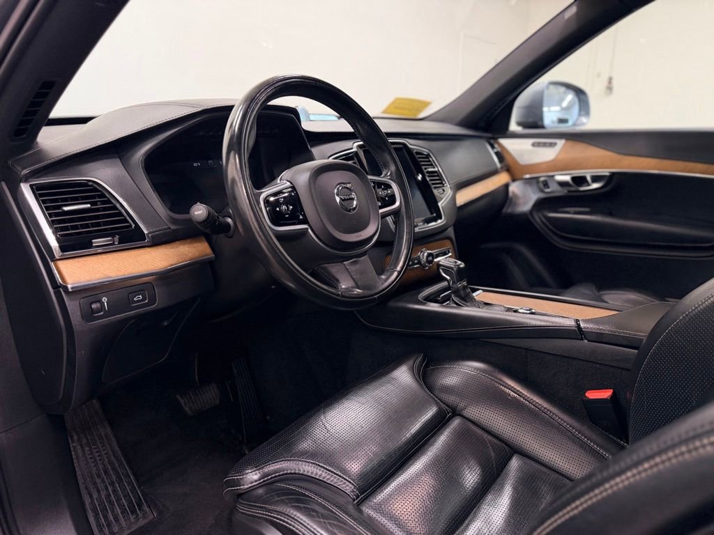 Used 2018 Volvo XC90 T6 Inscription w/ Convenience Package AWD/4WD image 12