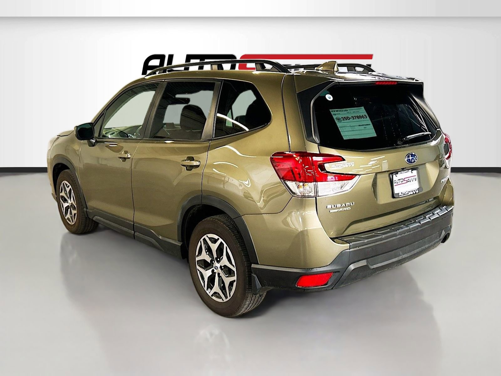 Used 2023 Subaru Forester Premium w/ Popular Package #2 image 5