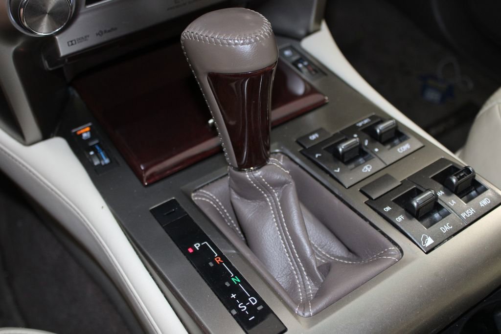 Used 2015 Lexus GX 460 Luxury image 29