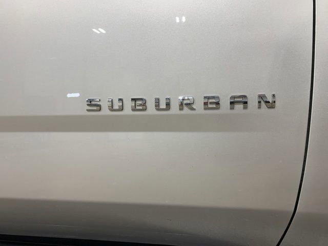 Used 2020 Chevrolet Suburban LT AWD/4WD image 31