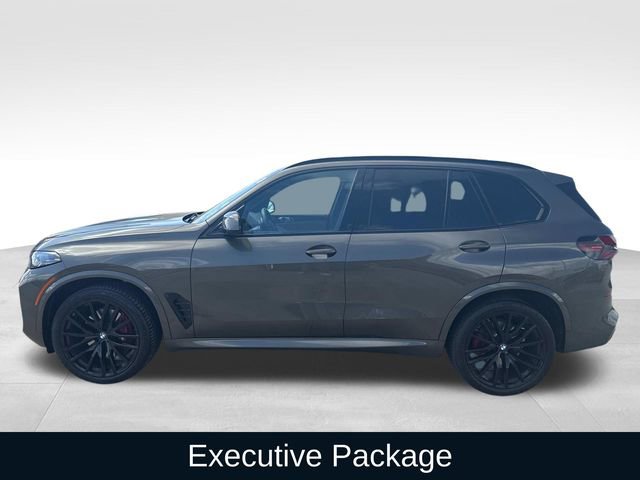 Used 2026 BMW X5 sDrive40i w/ Executive Package image 6