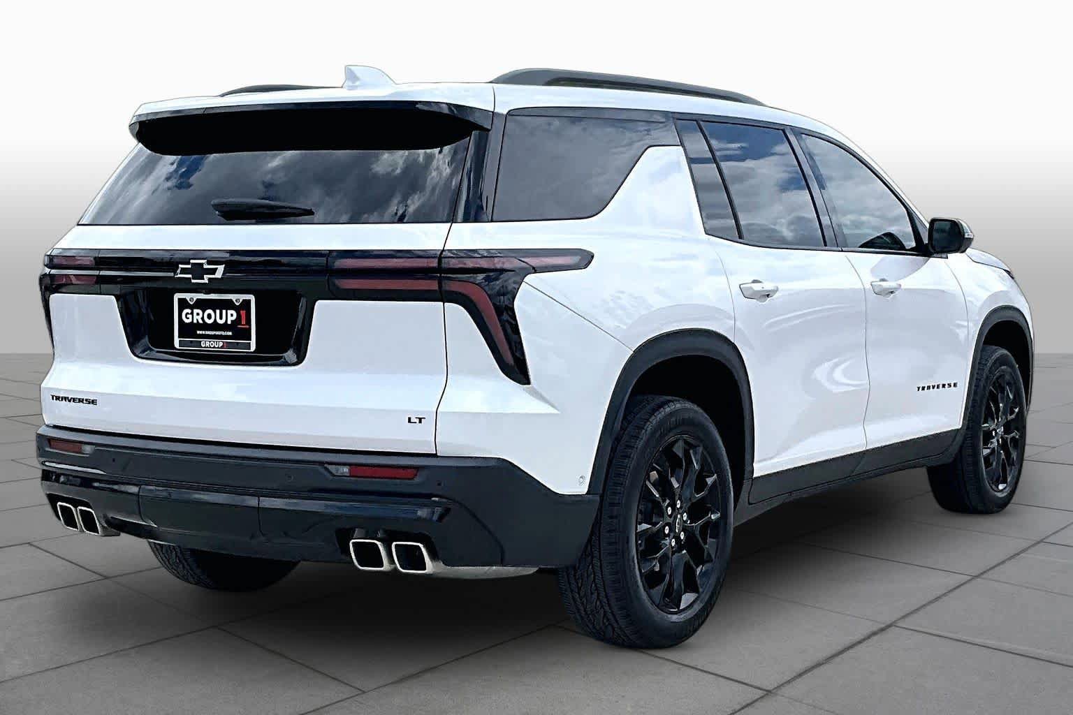 Used 2024 Chevrolet Traverse LT w/ Enhanced Driving Package FWD image 13
