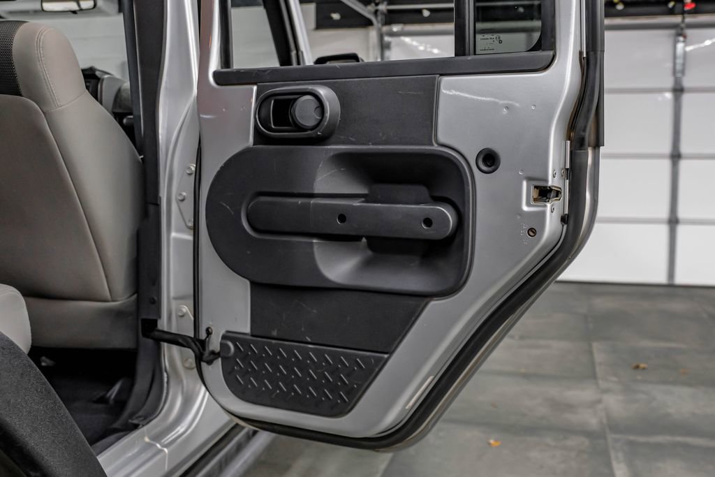 Used 2007 Jeep Wrangler X image 44