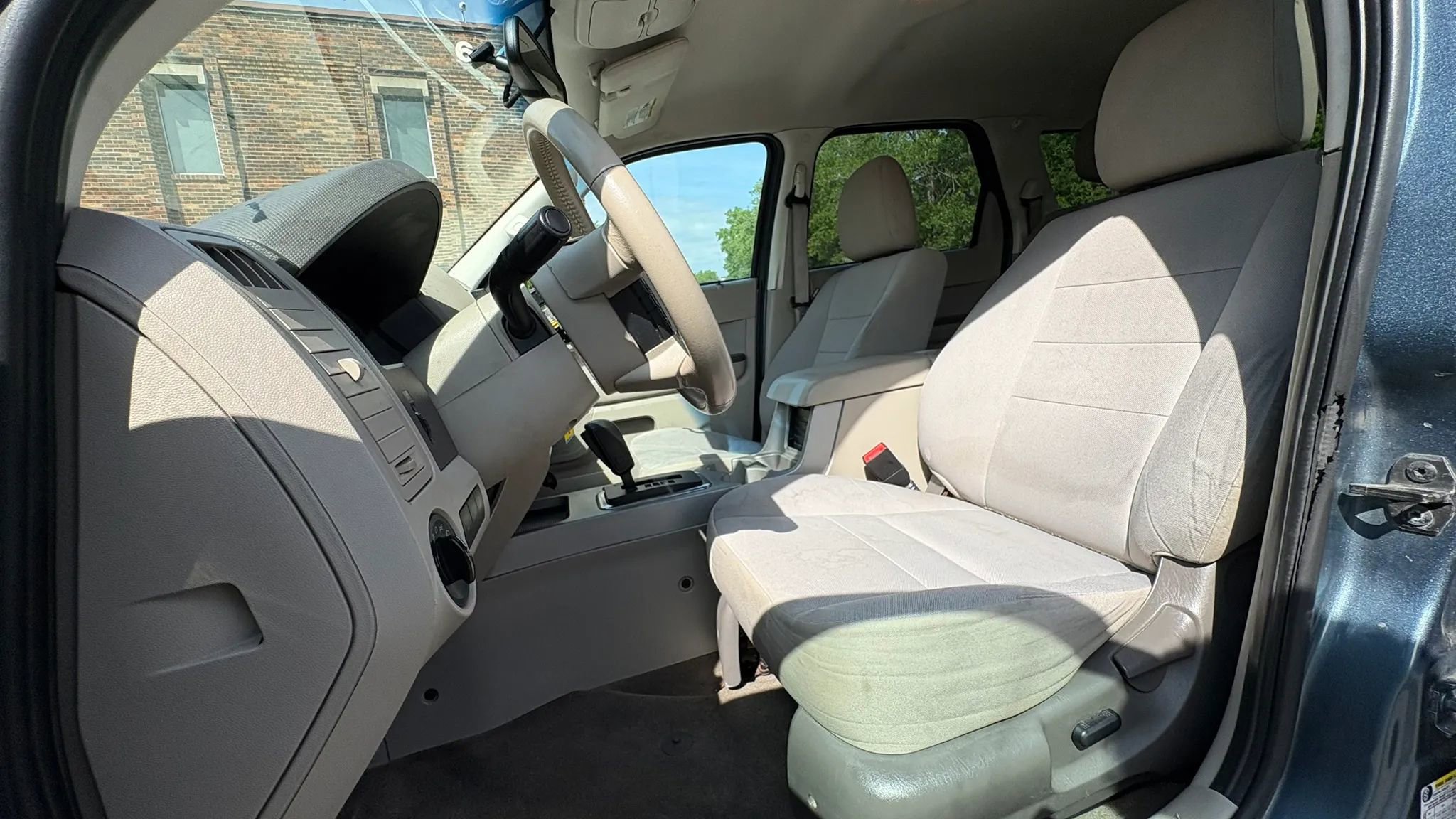 Used 2011 Ford Escape XLT w/ Class II Trailer Tow Pkg AWD/4WD image 20