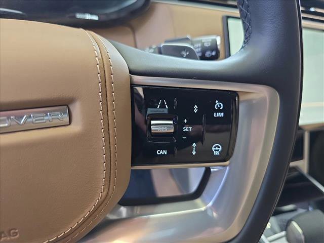 New 2025 Land Rover Range Rover SE image 18