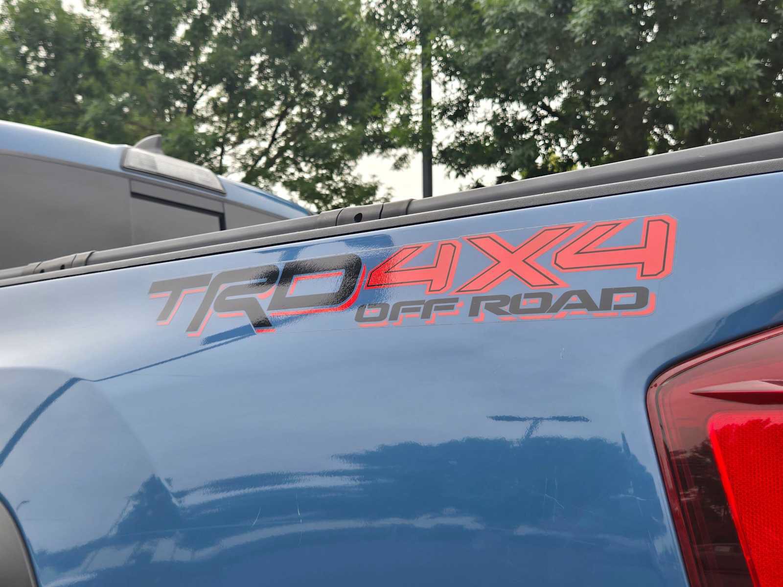 Used 2019 Toyota Tacoma TRD Off-Road AWD/4WD image 16