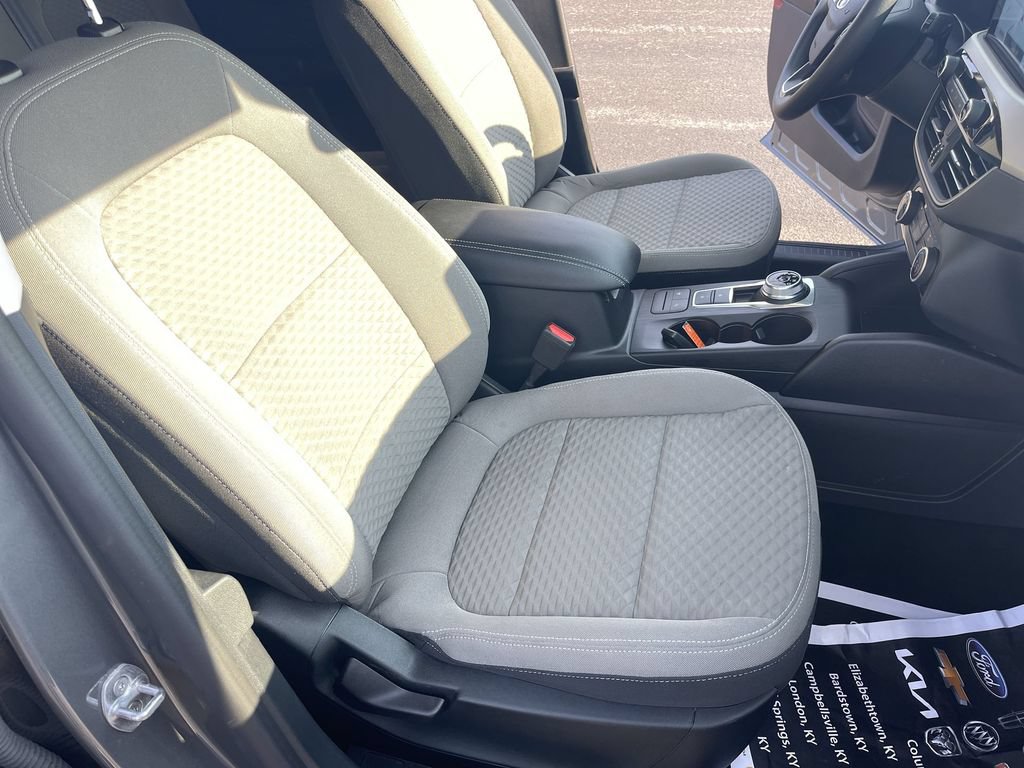 Used 2022 Ford Escape SE AWD/4WD image 24