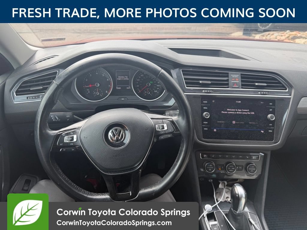 Used 2018 Volkswagen Tiguan SEL FWD image 11