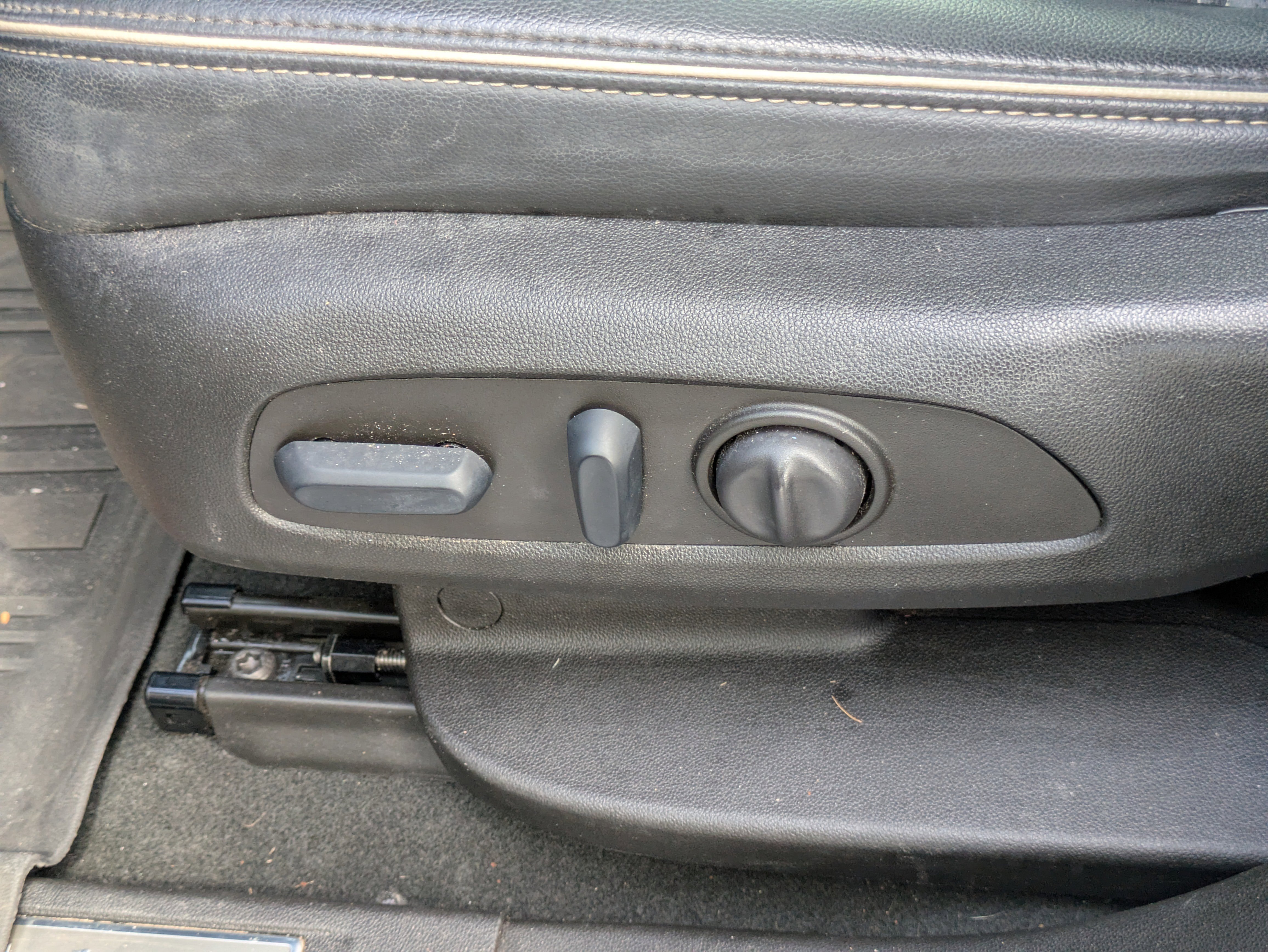 Used 2023 GMC Acadia Denali w/ Denali Ultimate Package image 14