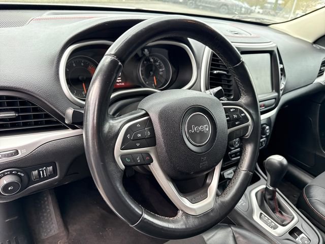 Used 2016 Jeep Cherokee Trailhawk image 20