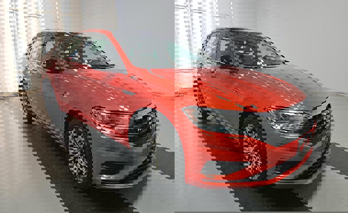 Used 2019 Volkswagen Jetta R-Line image 9