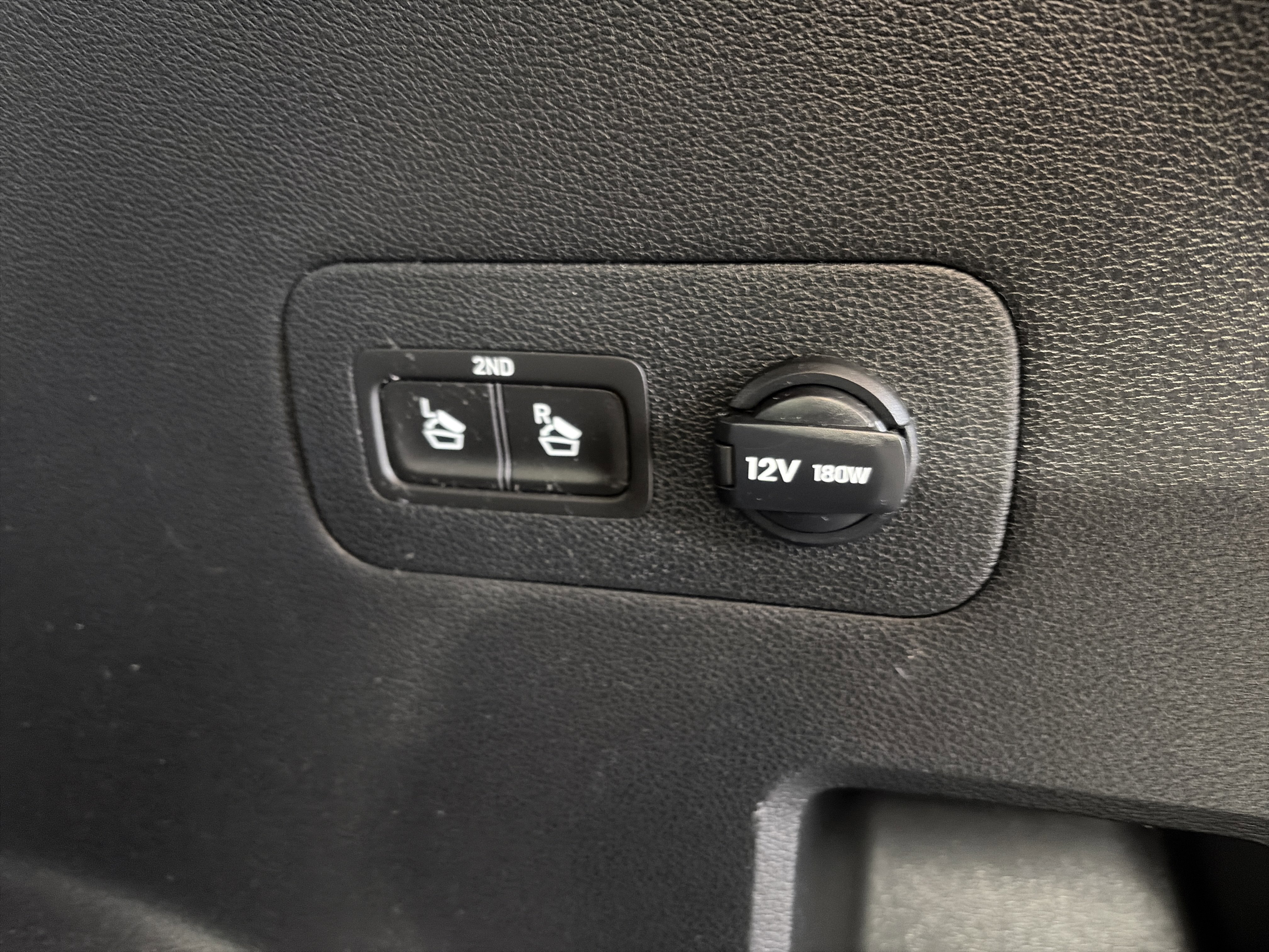 Used 2022 Hyundai Santa Fe SEL w/ Convenience + Premium Package image 15