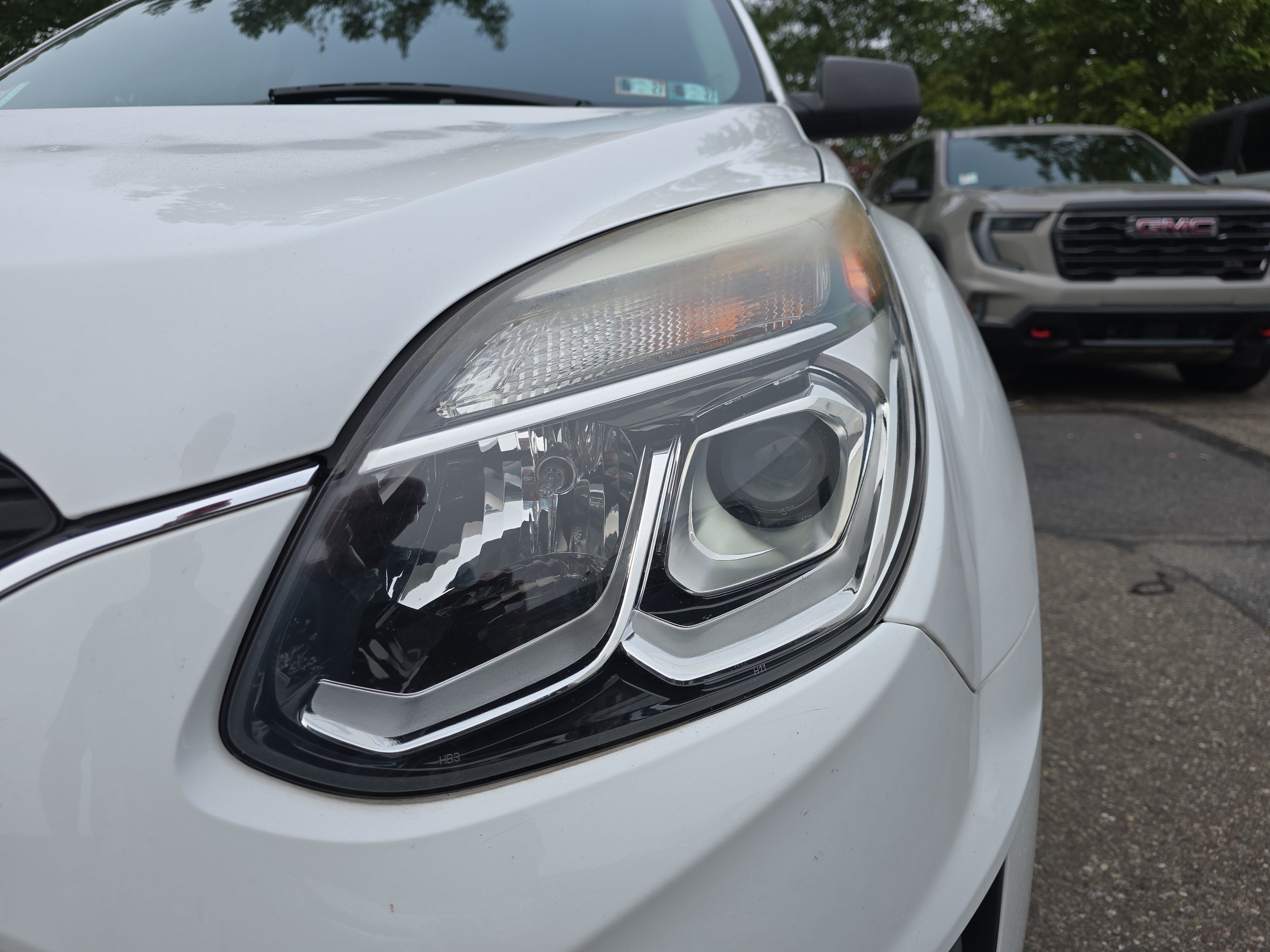 Used 2016 Chevrolet Equinox LS AWD/4WD image 10