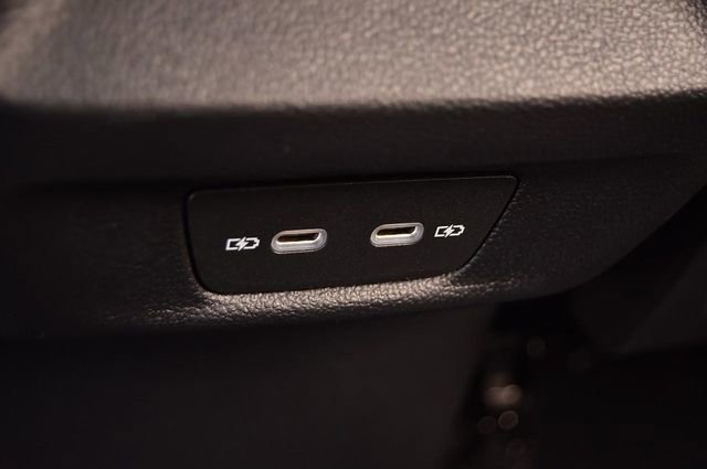 New 2026 Volkswagen Tiguan SE image 23