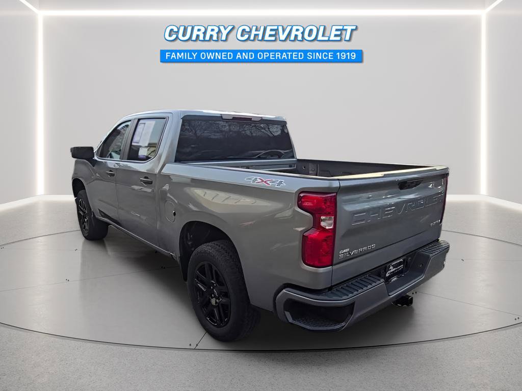 Used 2023 Chevrolet Silverado 1500 Custom image 2