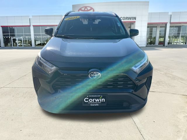 Used 2025 Toyota RAV4 XLE AWD/4WD image 8
