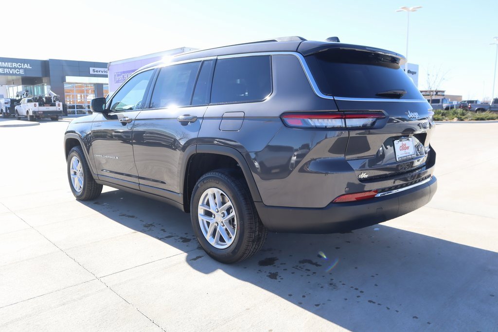 New 2025 Jeep Grand Cherokee L Laredo image 22