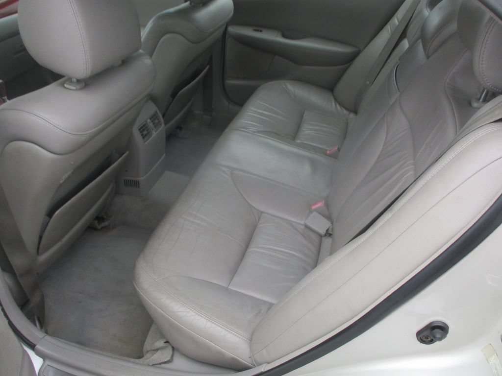 Used 2003 Lexus ES 330 w/ Premium Pkg FWD image 7