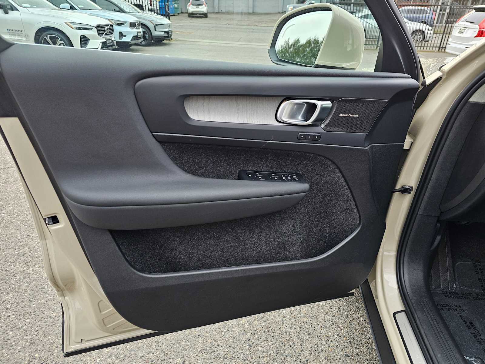 New 2025 Volvo XC40 B5 Plus w/ Climate Package image 24