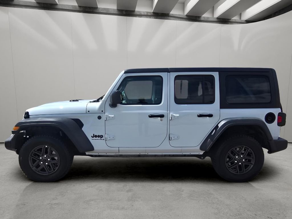 Used 2025 Jeep Wrangler Unlimited Sport AWD/4WD image 2