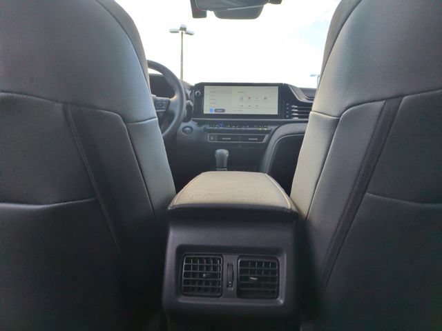 Used 2025 Toyota Camry XLE w/ Premium Plus Package FWD image 30